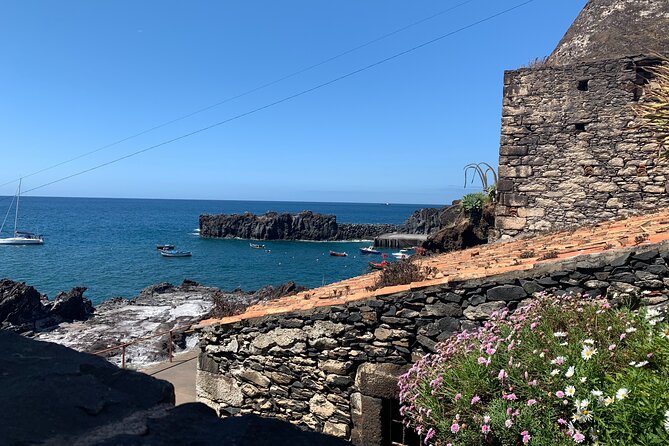 4 Hours Adventure Jeep Tour in Central Madeira Portugal - What the guides add to the ride