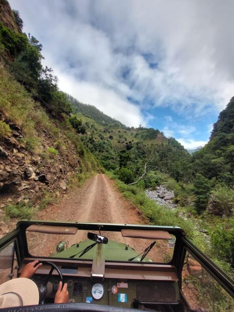 4 hours Unique Jeep Safari Tour to Pico do Arieiro, Madeira - Setting out along Madeira’s old side roads