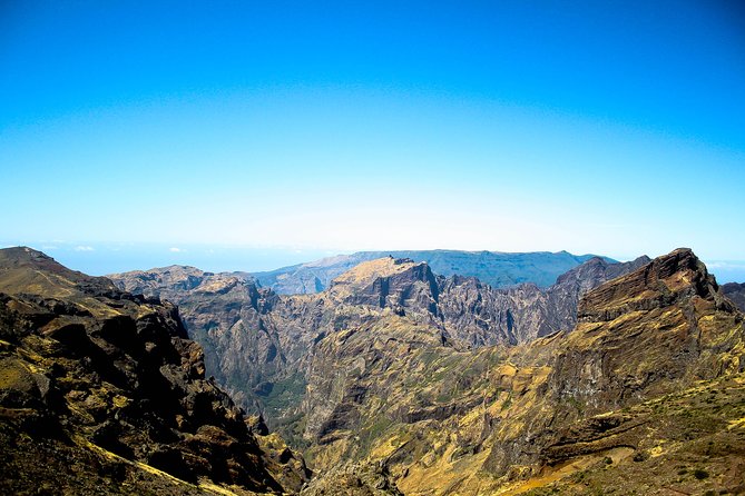 Achada do Teixeira to Pico Ruivo in Madeira (PR1.2) - Hiking Tour - Leaving Funchal for Santana and Achada do Teixeira