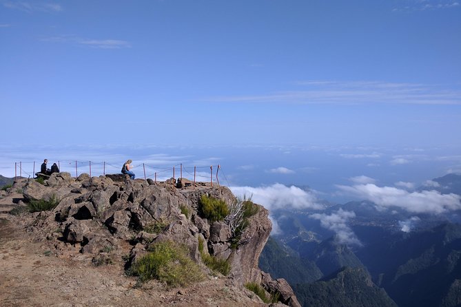 Arieiro Peak, Santo Serra, Cristo Rei in Open Roof 4x4 Experience - The guide can make or break the morning