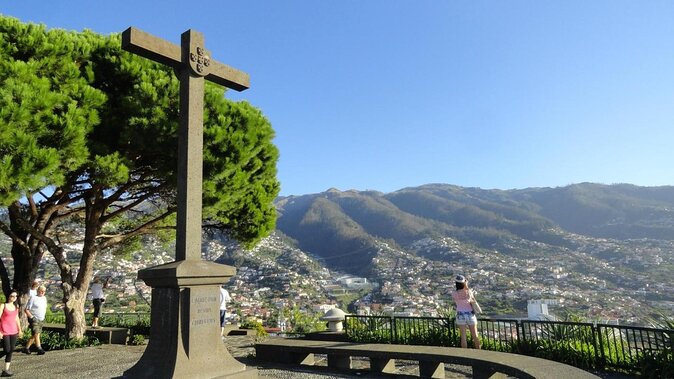CABO GIRÃO (Half Day tour/3h) / Private Classic Car (4L). - Cabo Girão at nearly 600 meters