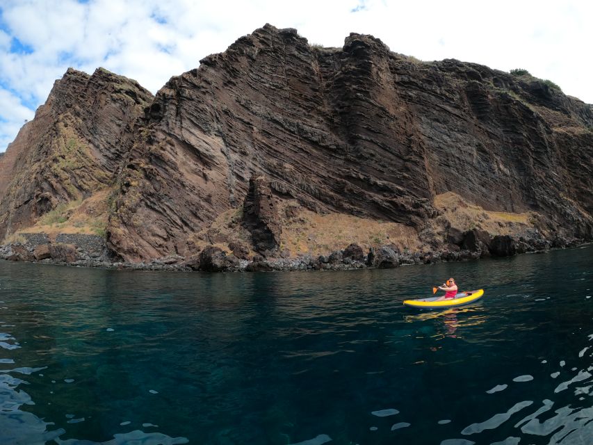 Câmara de Lobos: Private Guided Kayaking Tour in Madeira - Practical preparation for the meeting point