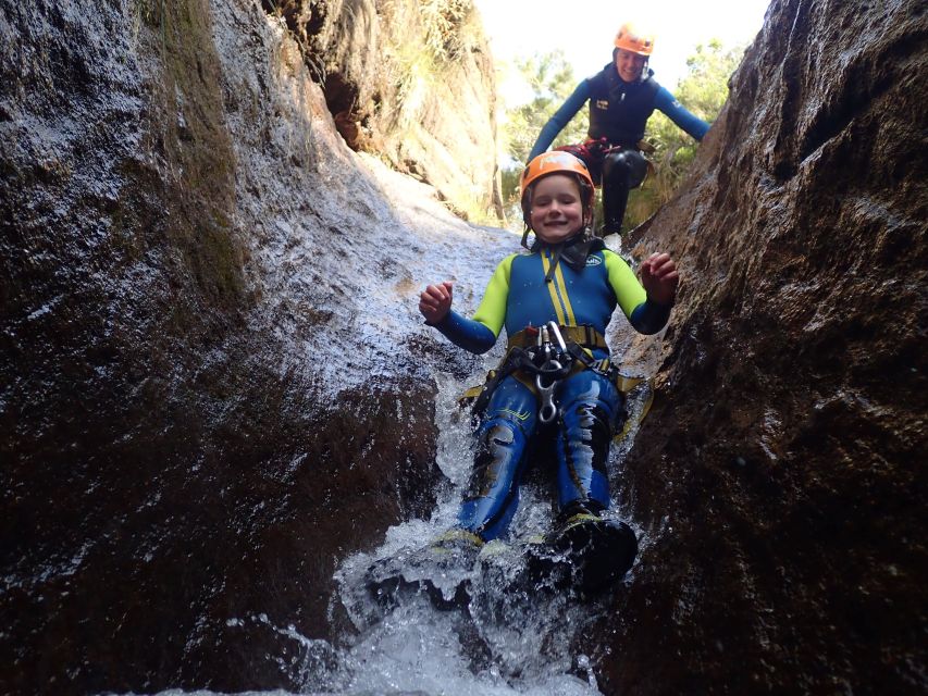 Canyoning in Madeira: Ideal for First-Timers and Families - The safety briefing at O Barracão