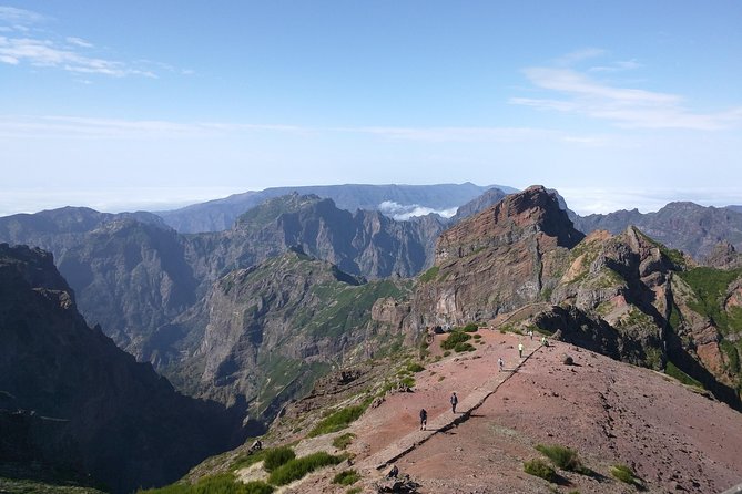 Cristo Rei, Arieiro Peak and Santo da Serra 4x4 Experience - Cristo Rei adds a sea-level finish