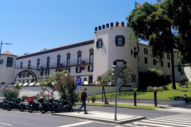 Downtown Funchal: A Self-Guided Audio Tour Through the Old City - Starting beside the CR7 Museum