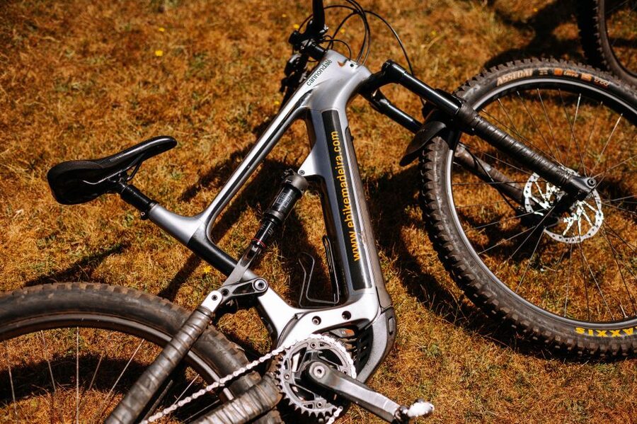 E-Bike Guided Tour - Belle Vue Mountain Biking - Following the Levada da Serra do Faial