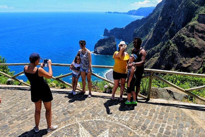 East 4x4 Santana & Peaks - Portela, Porto da Cruz, and the rum stop