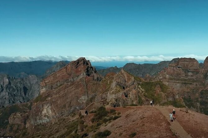 EAST: Pico do Arieiro & Laurissilva Forest - Full Day tour - Santana shows the traditional houses in their proper setting