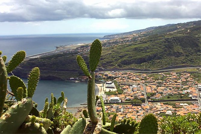 EAST: Pico do Arieiro & Laurissilva Forest - Full Day tour - Guindaste viewpoint opens onto Madeira’s north coast