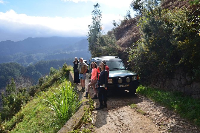 East Tour - 4x4 - Small Group - Ribeiro Frio and the 45-minute Balcões walk
