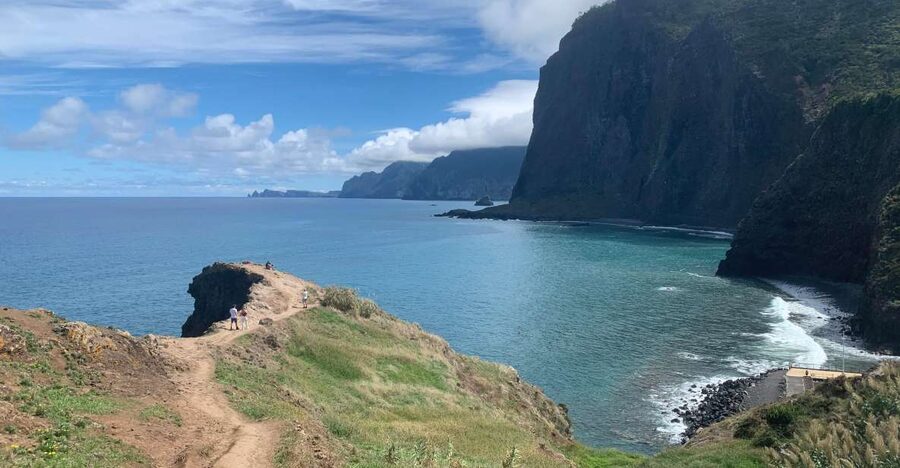 East Tour: Classic jeep tour to East Madeira - Santana - Ribeiro Frio and Madeira’s Forest Interior