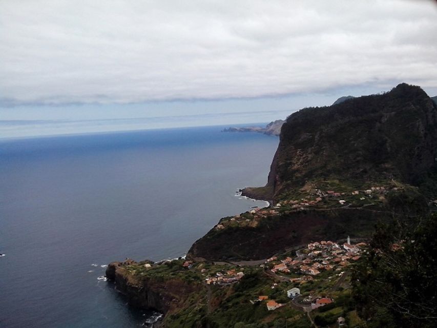 Eastern Madeira: Full-Day Tour with Rum Tasting - Porto da Cruz and Madeira’s old rum tradition