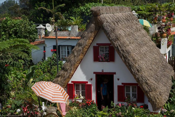 Enchanting North - Full Day- Shared Tour - Santana gives you time to eat and look around