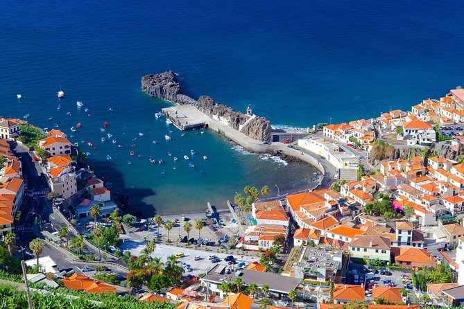 Exorbitant West Tour - Seixal delivers the waterfall view