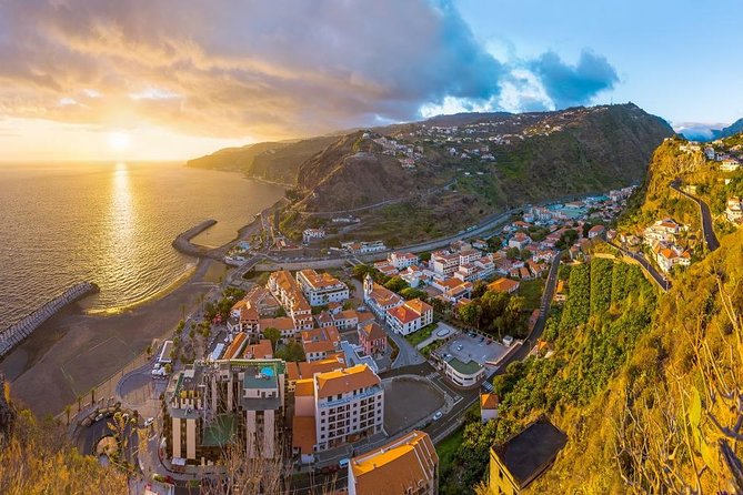 Exorbitant West Tour - Cabo Girão puts the cliffs first