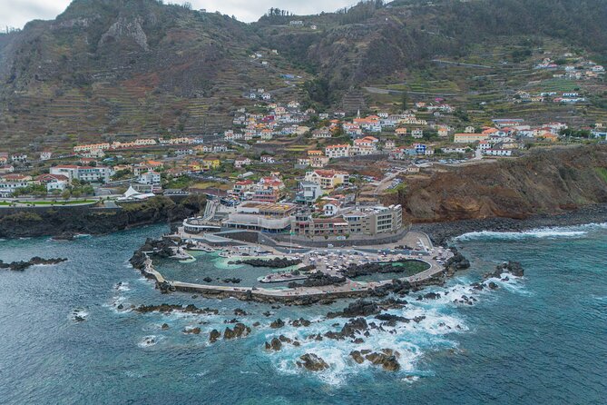 Fanal & Porto Moniz - West Madeira Tour - Eira da Achada: ten minutes for a broad rural view