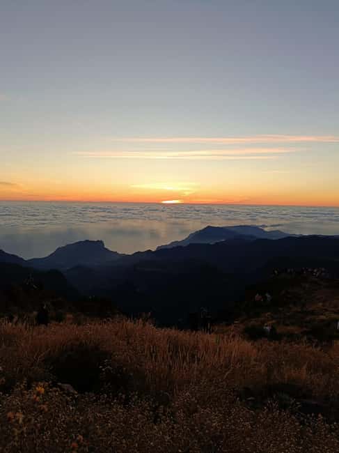 From 0 to 1818 meters to Pico do Arieiro Sunrise - Finding your place at Pico do Arieiro