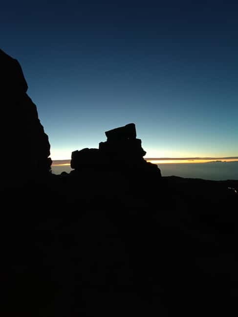 From 0 to 1818 meters to Pico do Arieiro Sunrise - What the guide adds to the morning