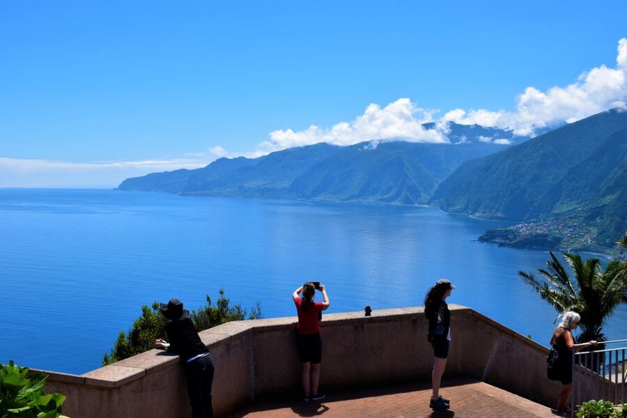 From Funchal: 2-Day Guided Tour of Madeira - Câmara de Lobos and the return to Funchal