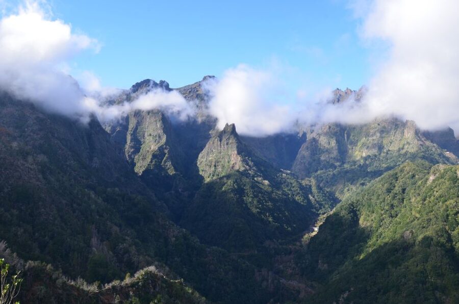 From Funchal: East Tour Madeira 4x4 Jipe Tour Santana Houses - The guide can shape the entire day