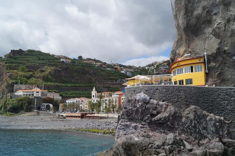 From Funchal: Levada Nova Hiking Tour with stopover at beach - A relaxed route through Madeira’s Moinhos and Levada Nova