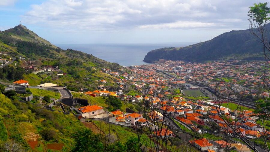 From Funchal: Machico to Porto da Cruz Larano Cliff Hike - What the guide adds to the walk