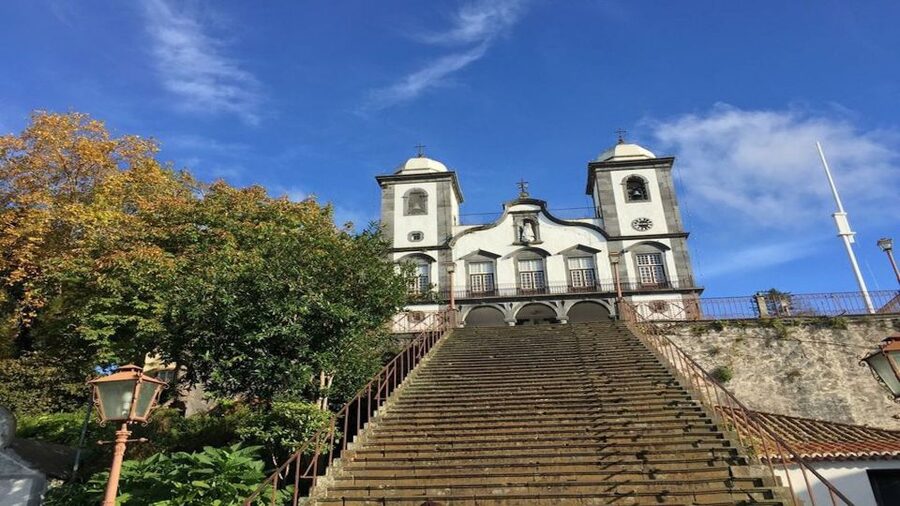 From Funchal: Nuns Valley, Monte and Sleigh Ride Tour - Pico dos Barcelos closes the morning