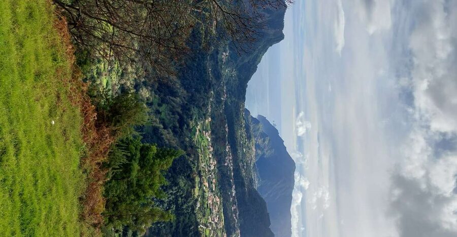 From Funchal: Pico Do Arieiro and Santana Full-Day 4x4 Tour - Returning along Madeira’s eastern coast