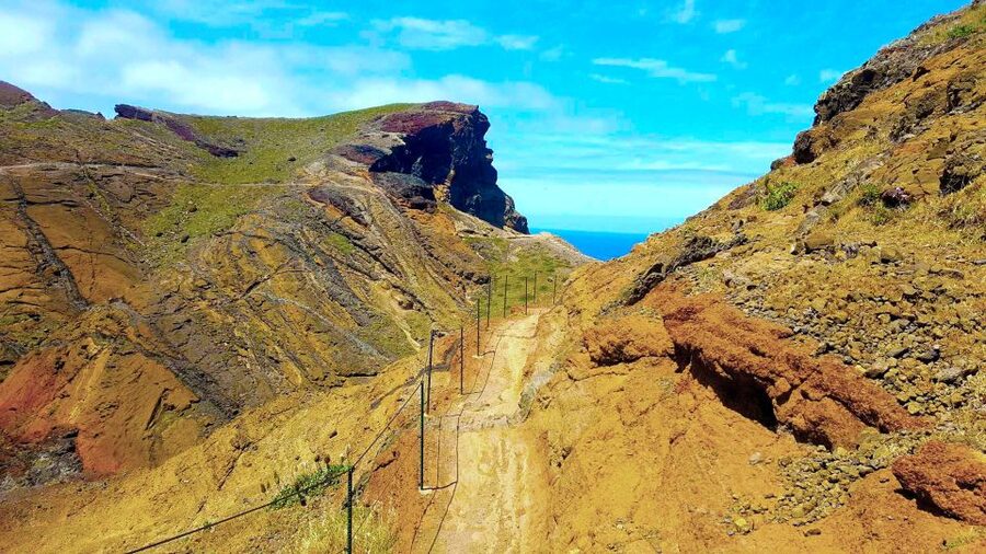 From Funchal: Ponta de São Lourenço/Caniçal Full-Day Hike - Walking back or taking the speedboat