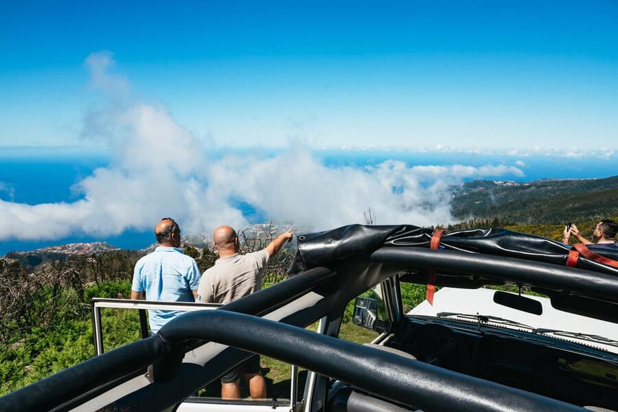 From Funchal: Porto Moniz and Seixal Day Tour by Jeep - From Funchal to Câmara de Lobos and Cabo Girão