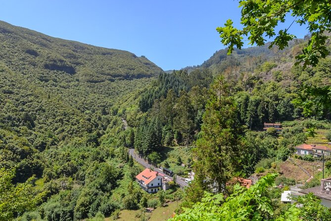 Full-Day Santana Madeira Island Tour - Ponta de São Lourenço: Madeira’s dry eastern edge