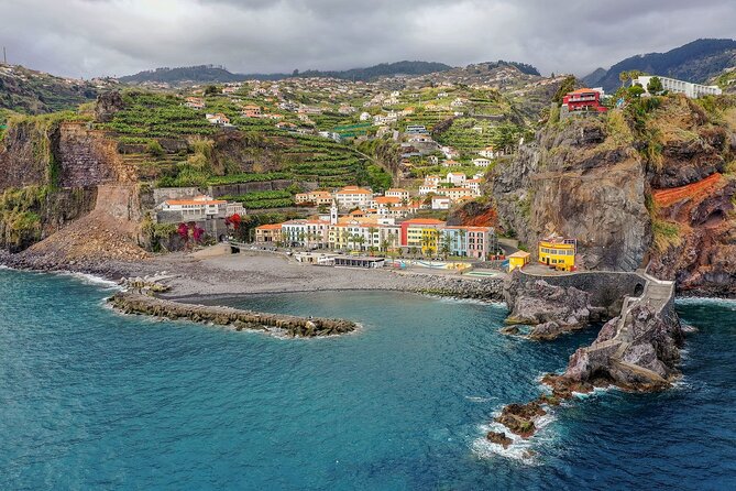 Full Day Tour of the West Zone of Madeira - Porto Moniz: one hour beside volcanic pools