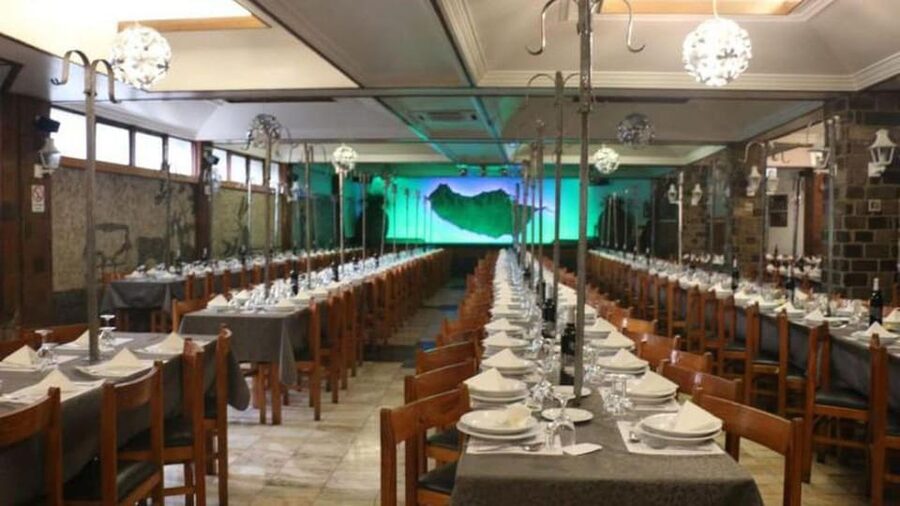 Funchal: Amazing Dinner with Folklore - Folklore during dinner, not after it