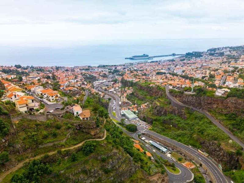 Funchal: Botanical Garden & Old Town Tour by TukTuk (1h45) - The Ride to the 80,000-Square-Meter Garden