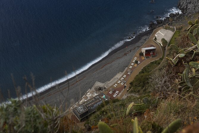 Funchal highlights 5h Private Tour in Madeira - Câmara de Lobos brings the tour back to daily life