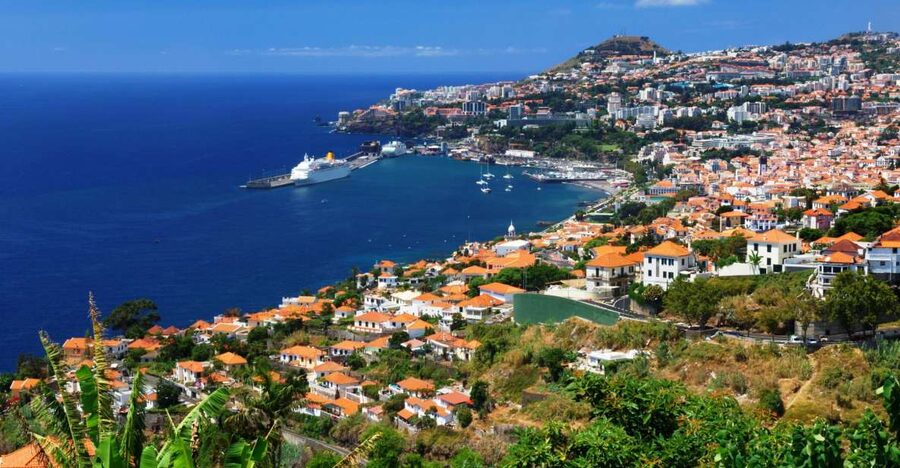Funchal: Hop-On Hop-Off Bus Tour - What the Yellow Bus actually adds to a Madeira visit