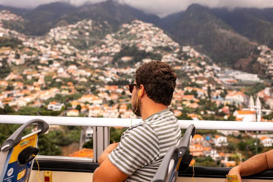 Funchal: Hop-On Hop-Off Bus Tour - Câmara de Lobos, Madeira’s fishing village