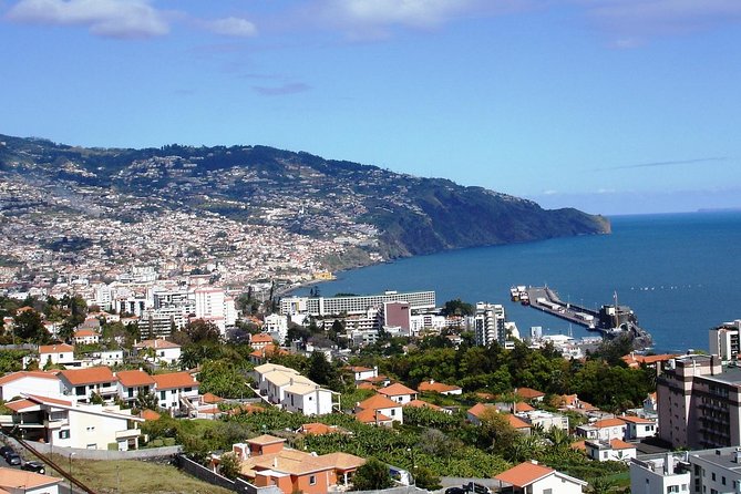 Funchal Hop-On Hop-Off Tour 3 in 1 - The western coast and Câmara de Lobos