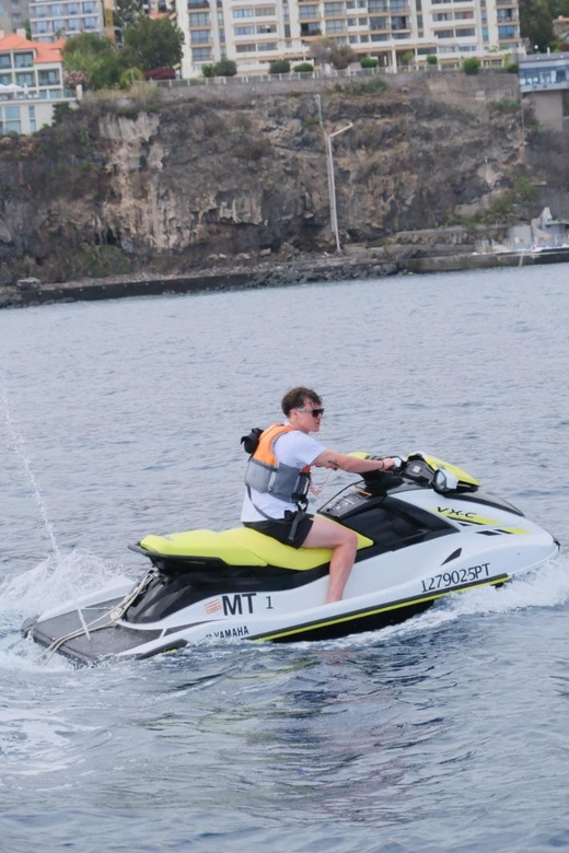 Funchal: Jet Ski Circuit - Your first minutes on the water