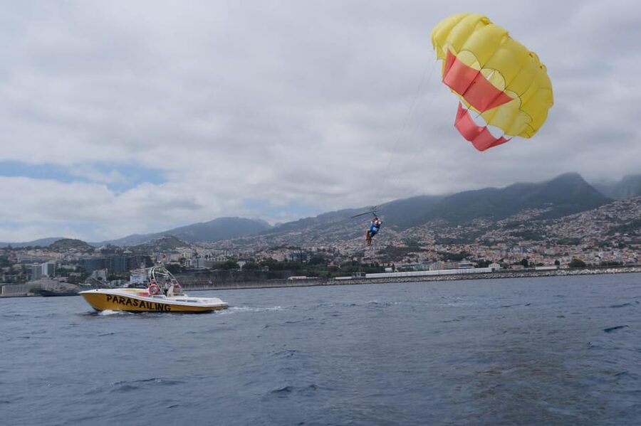 Funchal: Parasailing Tour on the Coast of Madeira Island - Taking off from Marina Nova do Funchal