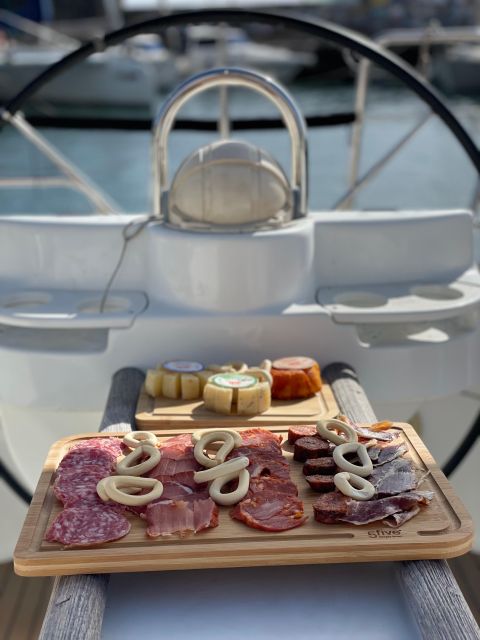 Funchal: Private Sailing Sunrise, Sunset & Moonlight Cruises - Practical booking advice for your day in Madeira