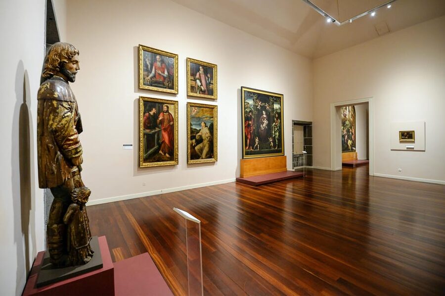Funchal: Sacred Art Museum of Funchal Entry Ticket - Starting with Portuguese painting and sculpture
