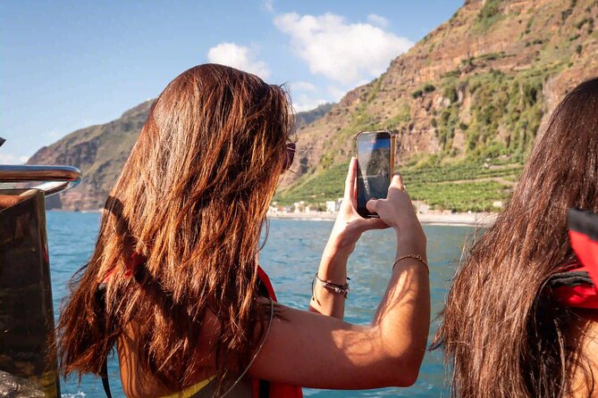 Funchal: Speedboat tour- SEE THE ISLAND AND LIFE AT SEA - The mid-trip swim in clear water