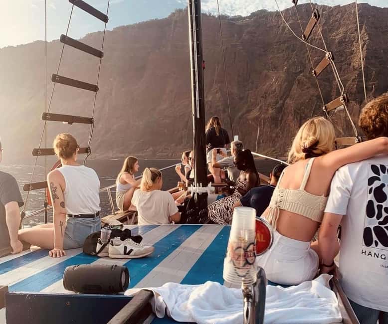 Funchal: Sunset Tour on Traditional Madeiran Boat w/ Drinks - Cruising Toward Cape Girão