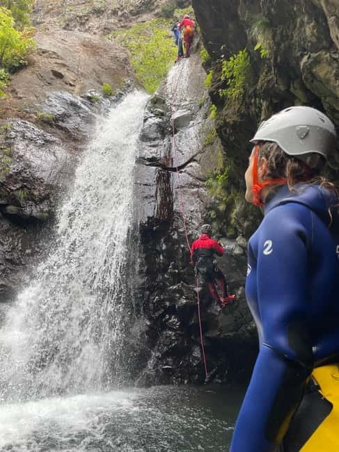Go Explore Canyoning Level 2 (Nun's Valley) . - Why the small group matters