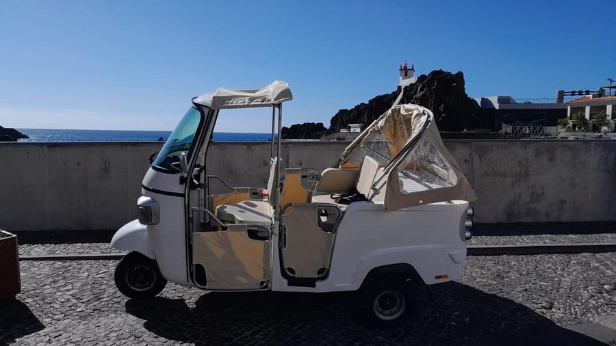 Guided Tuk-Tuk Tour to Botanical Garden (From Funchal) - Comfort, restrictions, and who should skip it