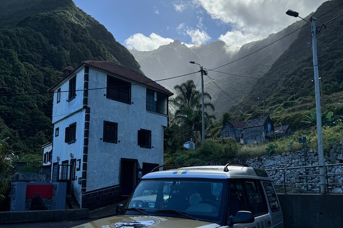 Jeep Safari 4x4 West Madeira - Porto Moniz - Fanal - Cabo Girão - Porto Moniz gives you two hours to eat and swim