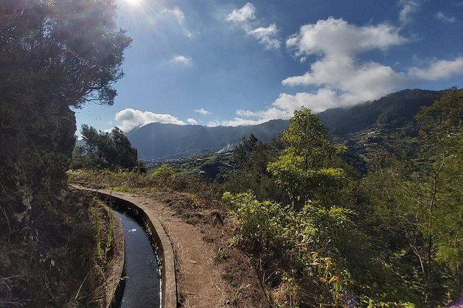 Levada da Referta - Castelejo - The 8:30 am start and transport