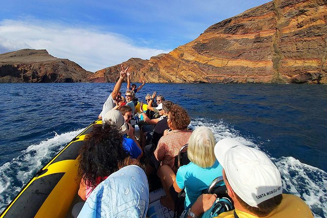 Lighthouse View 2 - Boat Tour Ponta São Lourenço - Practical details for a smoother outing