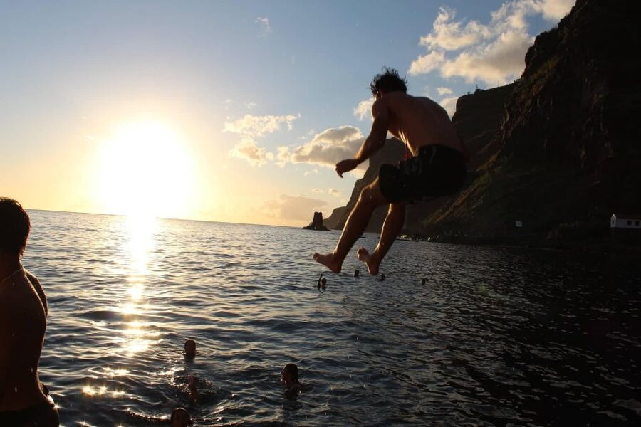 Madeeira: Sunset dinner cruise - Who will enjoy this Madeira sunset cruise